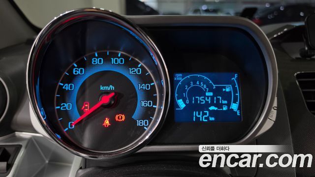 Chevrolet Spark LPG LT Standard 2014 — фото 17