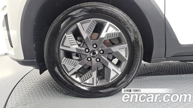 KG Mobility (SsangYong) Torres EVX E7 2024 — фото 5
