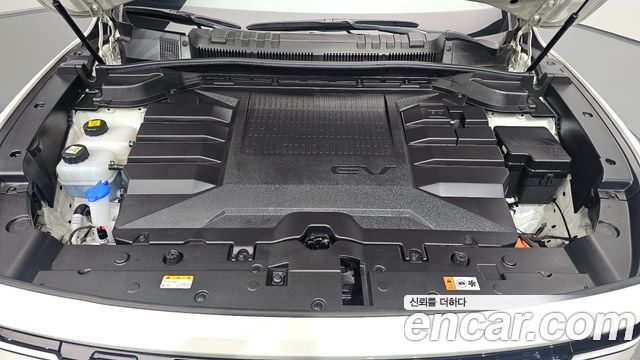 KG Mobility (SsangYong) Torres EVX E7 2024 — фото 6