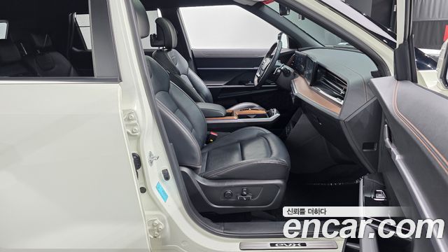 KG Mobility (SsangYong) Torres EVX E7 2024 — фото 26