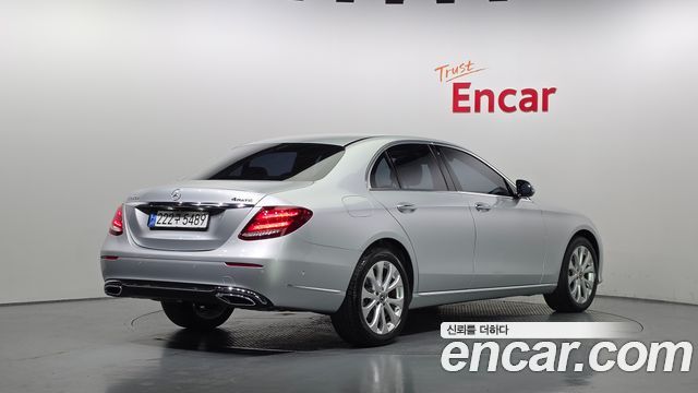 Mercedes-Benz E-Class (W213) E220d 4MATIC Exclusive 2018 — фото 2