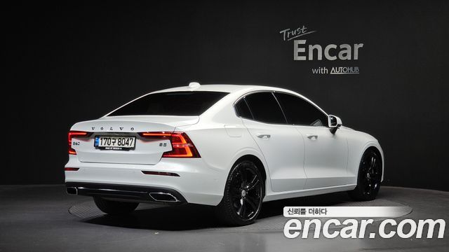 Volvo S60 (III) B5 Inscription 2021 — фото 2