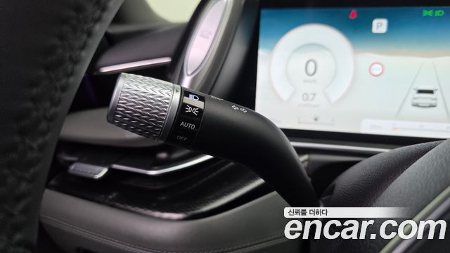 Genesis G90 (RS4) Gasoline 3.5 Turbo AWD 2025 — фото 28