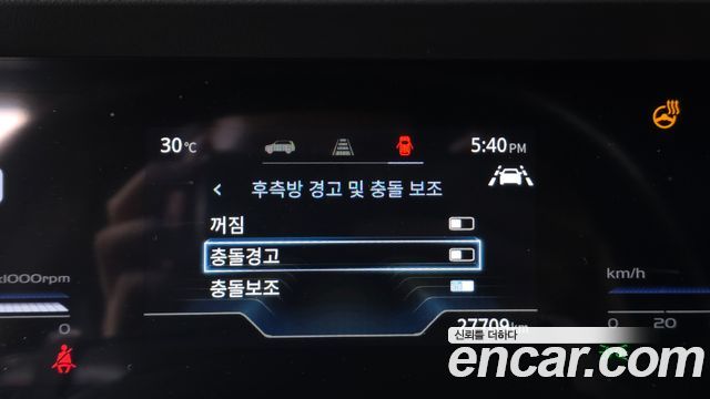 KG Mobility (SsangYong) Torres Gasoline 1.5 2WD Black Edition 2024 — фото 16