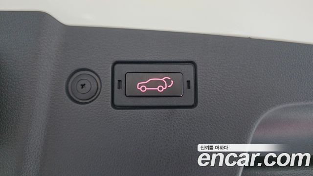 KG Mobility (SsangYong) Torres Gasoline 1.5 2WD Black Edition 2024 — фото 17