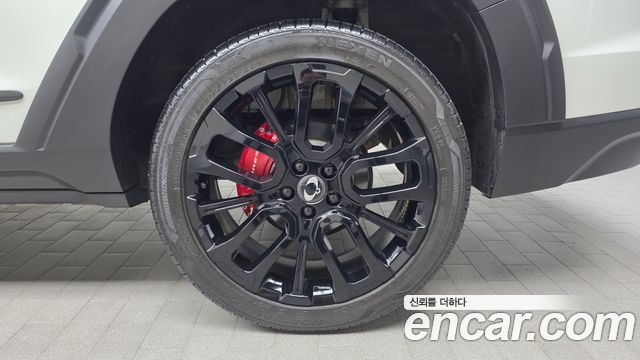 KG Mobility (SsangYong) Torres Gasoline 1.5 2WD Black Edition 2024 — фото 21