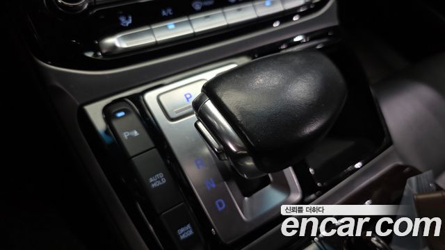 Genesis EQ900 3.8 GDI AWD Luxury 2017 — фото 9