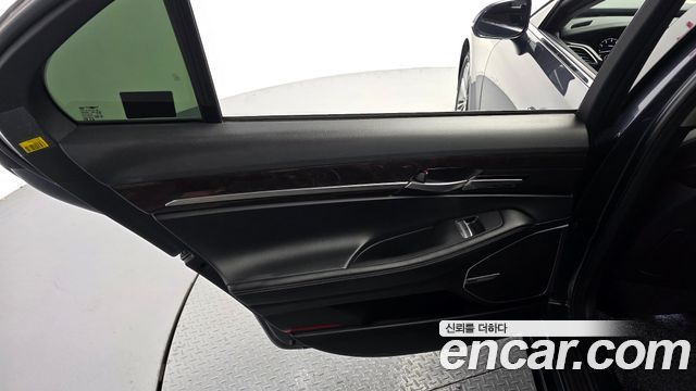 Genesis EQ900 3.8 GDI AWD Luxury 2017 — фото 31