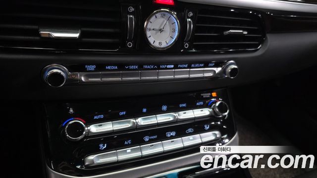 Genesis EQ900 3.8 GDI AWD Luxury 2017 — фото 36