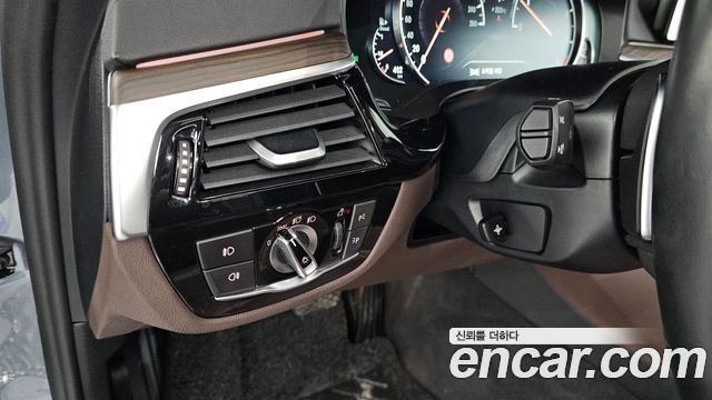 BMW 5 Series (G30) 520d Luxury Plus 2018 — фото 19