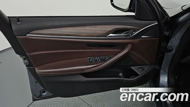 BMW 5 Series (G30) 520d Luxury Plus 2018 — фото 24
