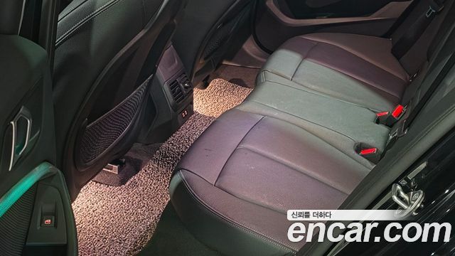 BMW 1 Series (F40) 120i Sports 2022 — фото 15