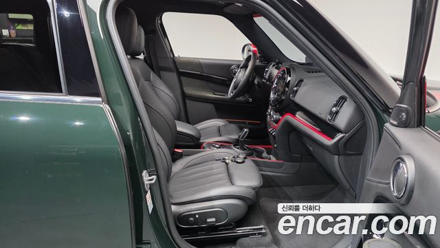 MINI Cooper S Countryman JCW 2nd 2022 — фото 11