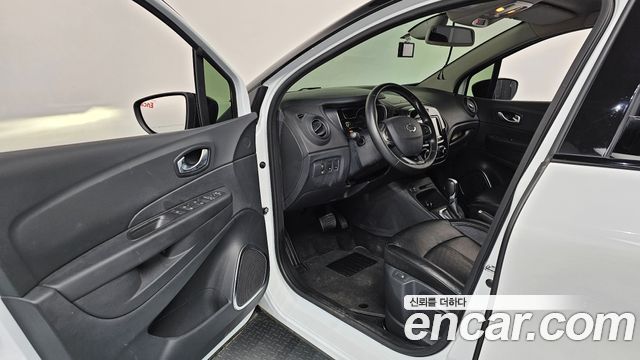 Renault Korea QM3 RE 2019 — фото 10