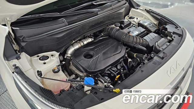 Kia Seltos Gasoline 1.6 Turbo 2WD Signature 2023 — фото 6