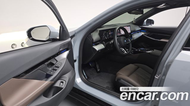 BMW 5 Series (G60) 520i M Sport 2024 — фото 10