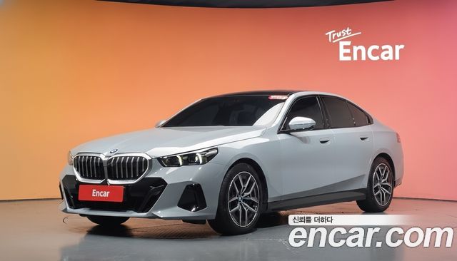 BMW 5 Series (G60) 520i M Sport