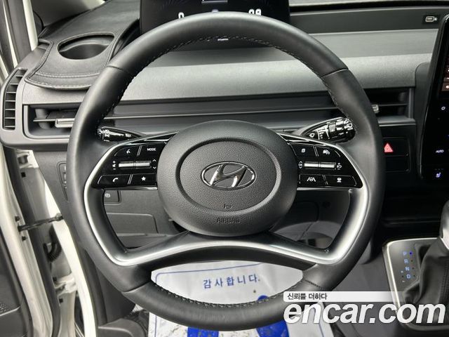 Hyundai Staria L3.5 Tourer 11-Seater Modern 2024 — фото 17