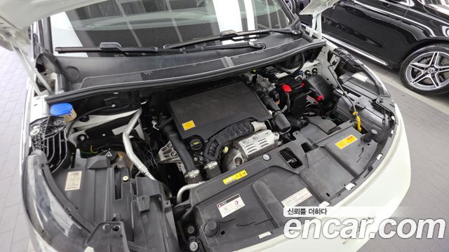 Peugeot 3008 (II) 1.2 Pure Tech GT Pack 2022 — фото 6