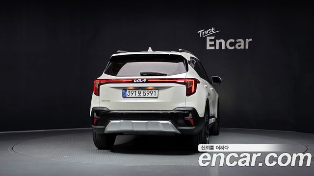 Kia Seltos Gasoline 2.0 2WD Signature 2023 — фото 4