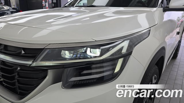 Kia Seltos Gasoline 2.0 2WD Signature 2023 — фото 22