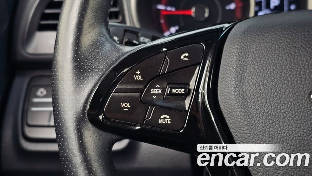 KG Mobility (SsangYong) Tivoli Air Diesel IX 2WD 2018 — фото 14