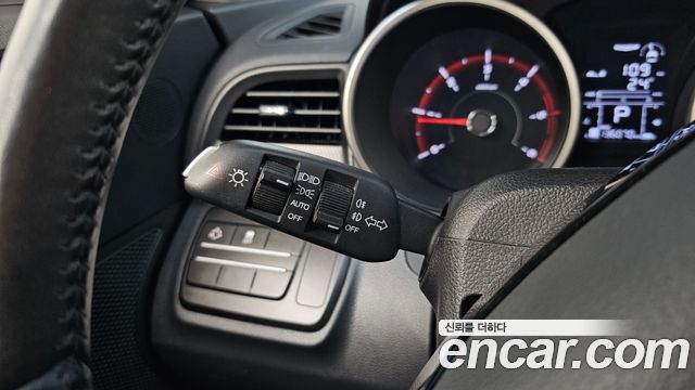 KG Mobility (SsangYong) Tivoli Air Diesel IX 2WD 2018 — фото 17