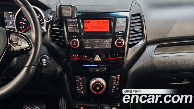 KG Mobility (SsangYong) Tivoli Air Diesel IX 2WD 2018 — фото 19