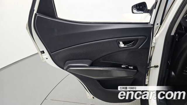 KG Mobility (SsangYong) Tivoli Air Diesel IX 2WD 2018 — фото 25