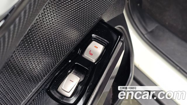 KG Mobility (SsangYong) Tivoli Air Diesel IX 2WD 2018 — фото 30