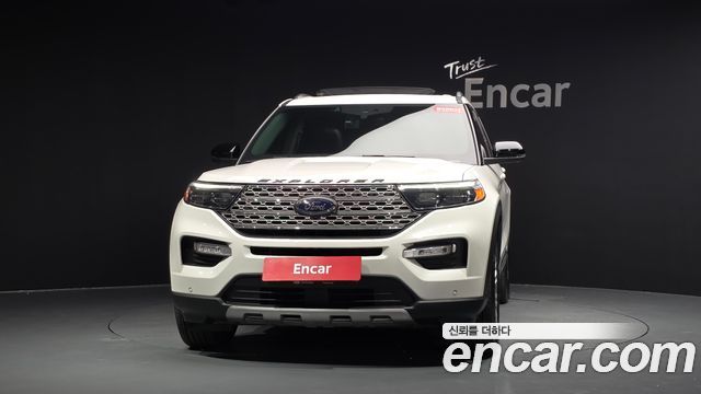 Ford Explorer (VI) 2.3 LimIted 4WD 2022 — фото 3