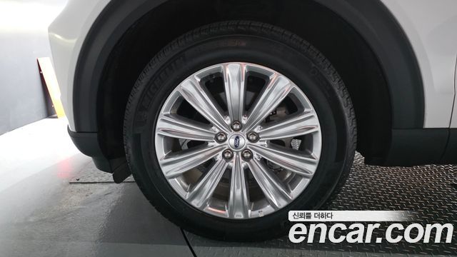 Ford Explorer (VI) 2.3 LimIted 4WD 2022 — фото 5
