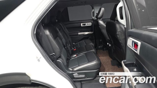 Ford Explorer (VI) 2.3 LimIted 4WD 2022 — фото 12