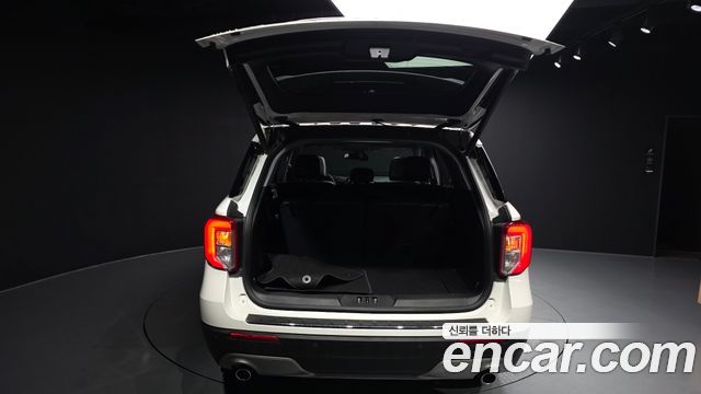 Ford Explorer (VI) 2.3 LimIted 4WD 2022 — фото 20
