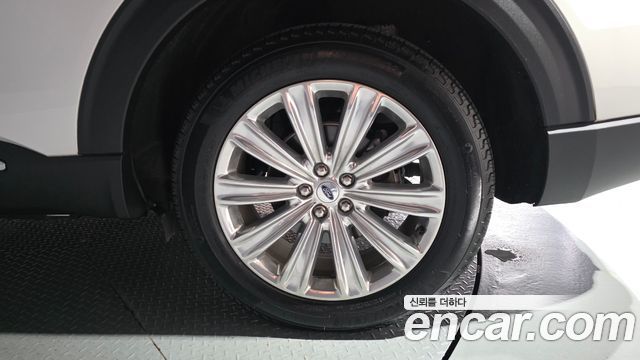 Ford Explorer (VI) 2.3 LimIted 4WD 2022 — фото 21