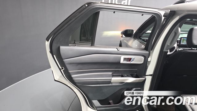 Ford Explorer (VI) 2.3 LimIted 4WD 2022 — фото 25