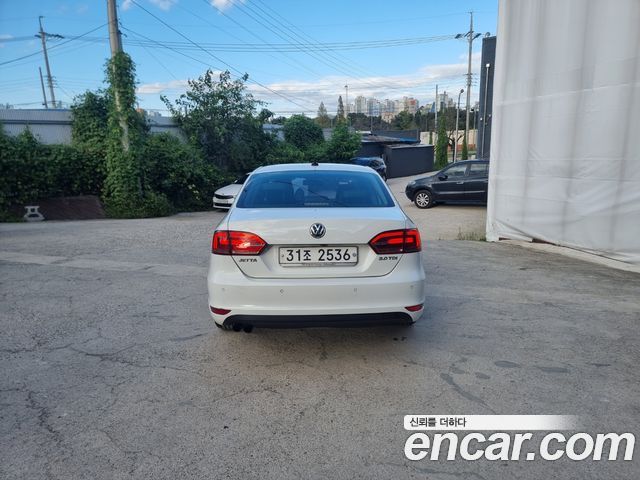 Volkswagen Jetta 2.0 TDI 6th 2014 — фото 6