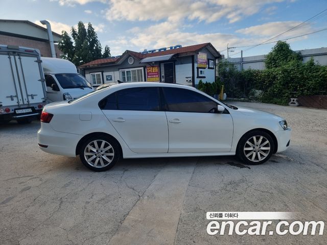 Volkswagen Jetta 2.0 TDI 6th 2014 — фото 8