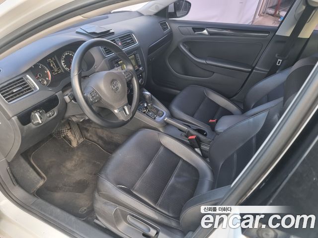Volkswagen Jetta 2.0 TDI 6th 2014 — фото 19