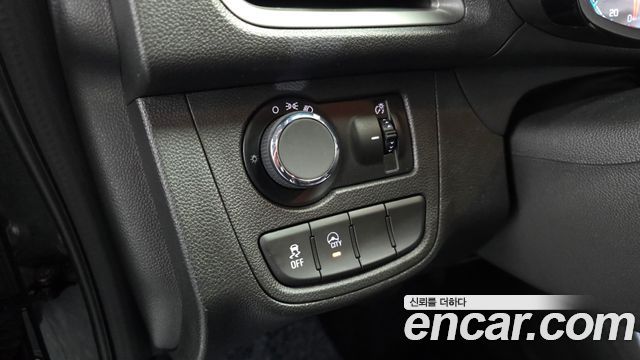 Chevrolet Spark LS 2020 — фото 18