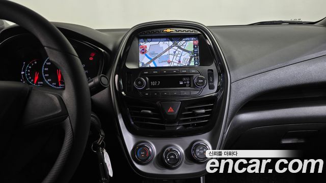Chevrolet Spark LS 2020 — фото 27