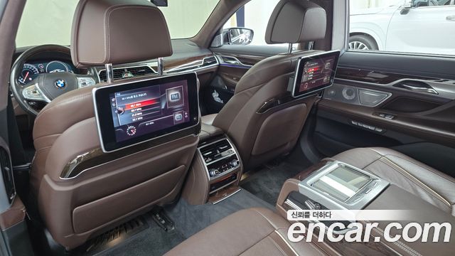 BMW 7 Series (G11) 750Li xDrive 2016 — фото 11