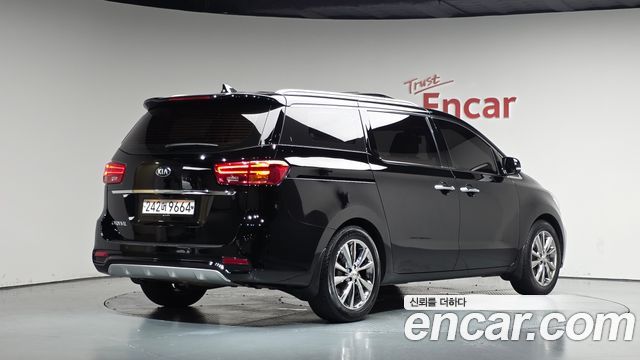 Kia Carnival Gasoline 9-Seater Noblesse Special 2019 — фото 2