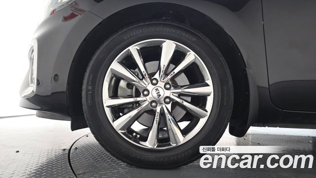 Kia Carnival Gasoline 9-Seater Noblesse Special 2019 — фото 5