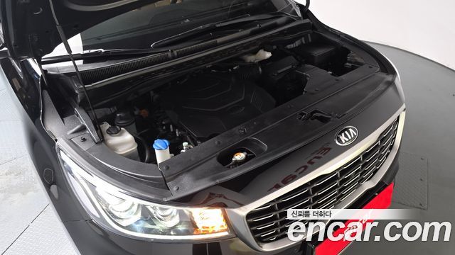 Kia Carnival Gasoline 9-Seater Noblesse Special 2019 — фото 6