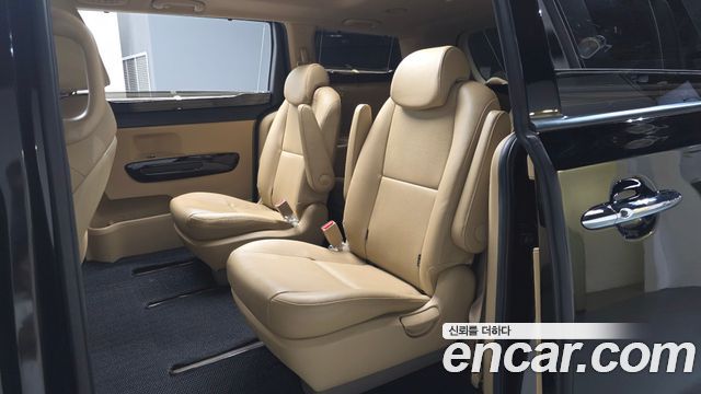 Kia Carnival Gasoline 9-Seater Noblesse Special 2019 — фото 12