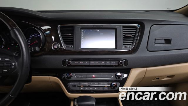 Kia Carnival Gasoline 9-Seater Noblesse Special 2019 — фото 14