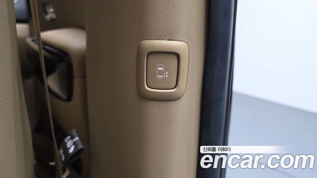 Kia Carnival Gasoline 9-Seater Noblesse Special 2019 — фото 30