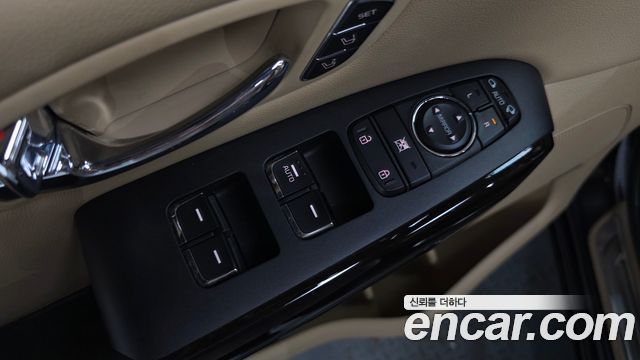Kia Carnival Gasoline 9-Seater Noblesse Special 2019 — фото 35