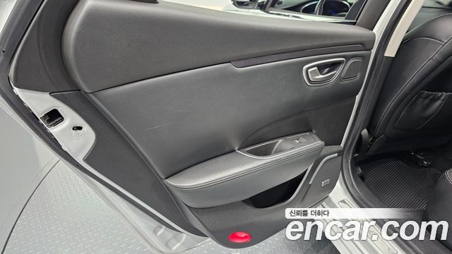 Renault Korea SM6 2.0 GDe LE 2016 — фото 25